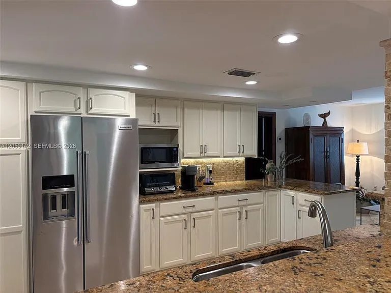 6610 SW 104th Ct — Photo 18