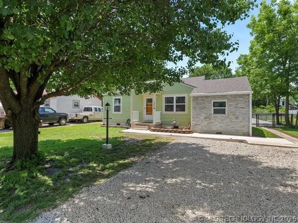 205 S Creek St, Dewey, OK 74029