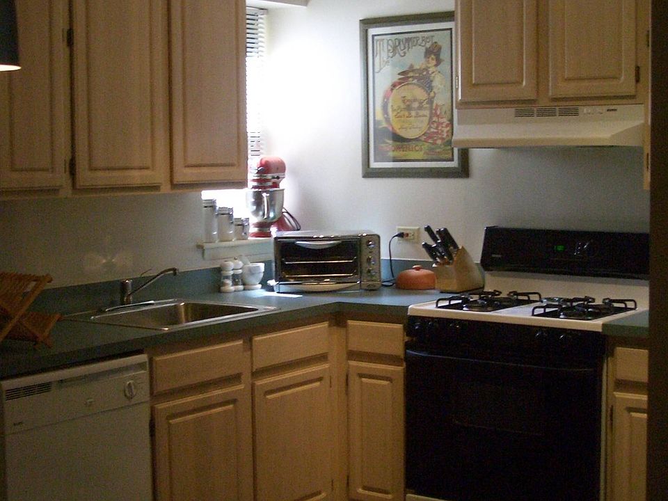 1st image of 368 W 117th St APT 2F