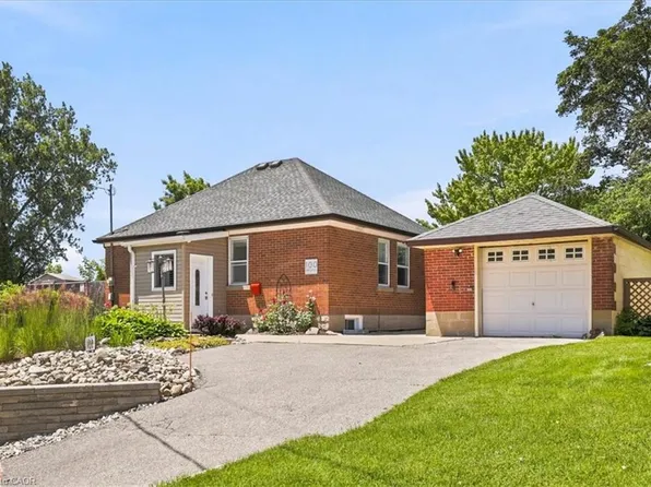 100 Stirling Ave S, Kitchener, ON N2G 3N9