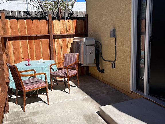 3rd image of 2417 Pamo Ave
