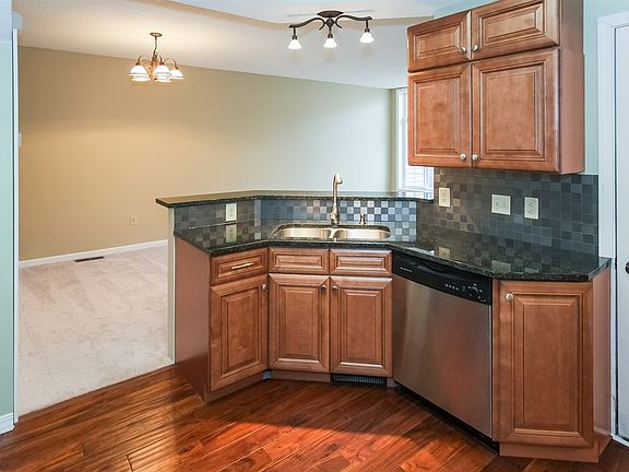 3rd image of 15341 Greenhaven Ln APT 107