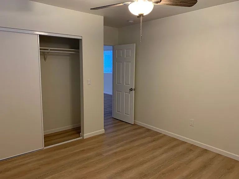 7847 Beck Ave — Photo 4