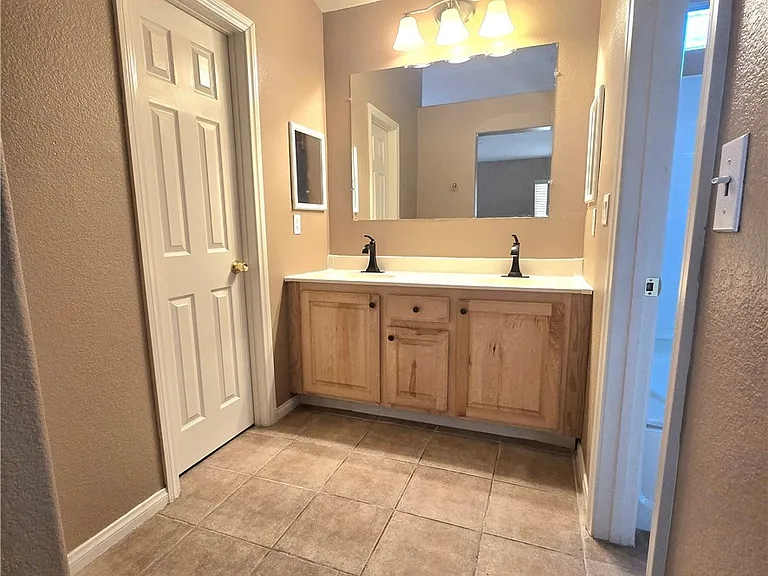 5409 Coral Ribbon Ave — Photo 15