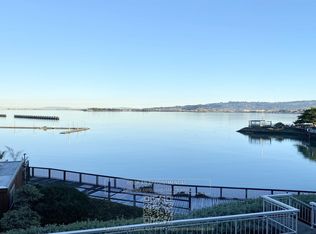 4 Anchor Dr UNIT 323, Emeryville, CA 94608