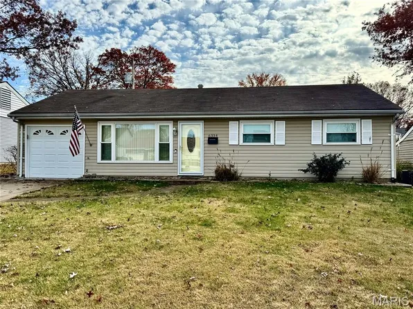 6334 Hurstgreen Ln, Saint Louis, MO 63123