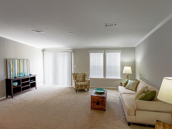 5th image of 115 Lakeview Dr