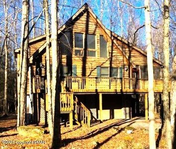 77 Underwood Ln, Lake Ariel, PA, 18436