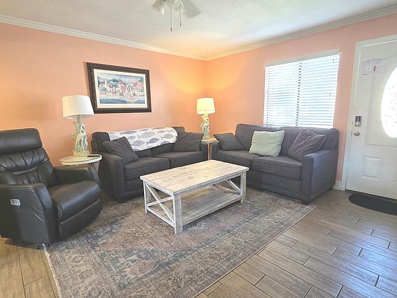 4th image of 172 White Sandy Dr