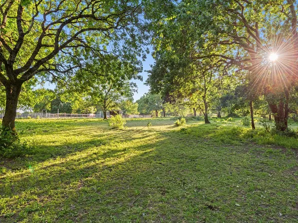 100 Sparkes Road, Sebastopol, CA 95472