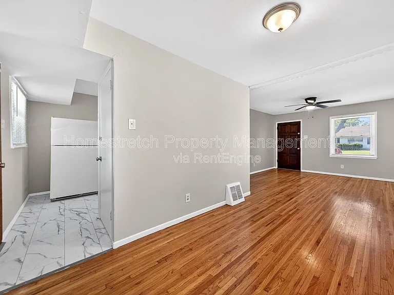 329 Midlothian Rd — Photo 12