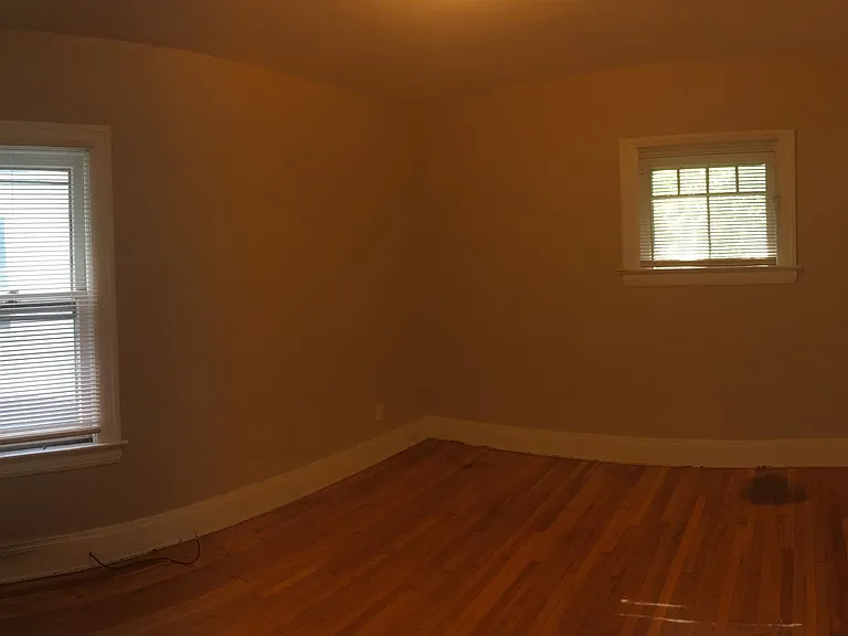 2280 Grandview Ave — Photo 14