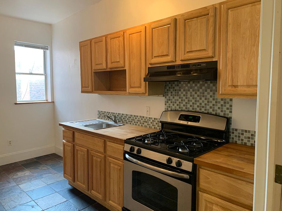 1st image of 2227 S 15th St #2