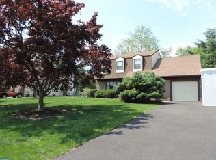 81 Mohawk Dr, Richboro, PA