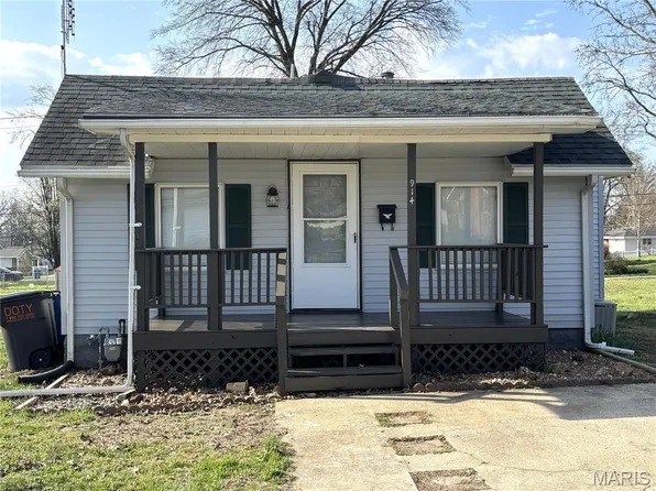 914 Chicago St, Greenville, IL 62246