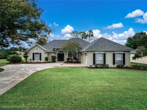 2816 Meadowood Ln, Sebring, FL 33875