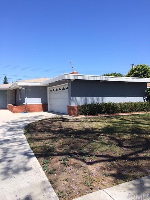 1st image of 807 Maertin Ln