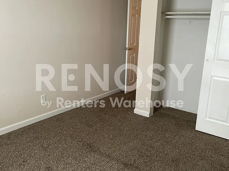 1464 Hawks Nest Dr #G — Photo 14
