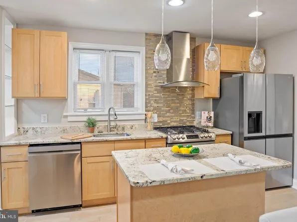 1300 Chapel Ln, Capitol Heights, MD 20743