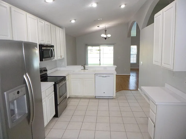 19146 Cypress Green Dr — Photo 3