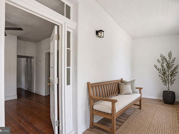 2nd image of 2613 Ailsa Ave