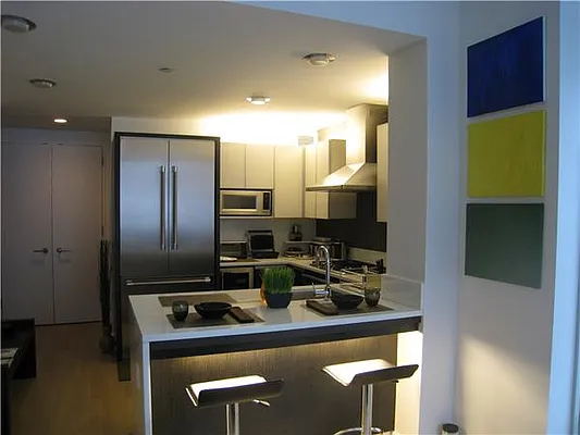 Rented by Space Marketing Shop | media 41