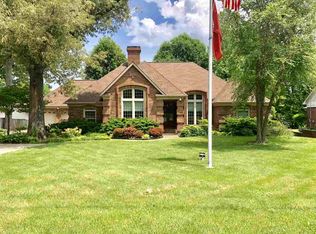 800 Usher St, Mayfield, KY 42066