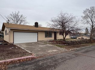 236 SW I St, Madras, OR 97741