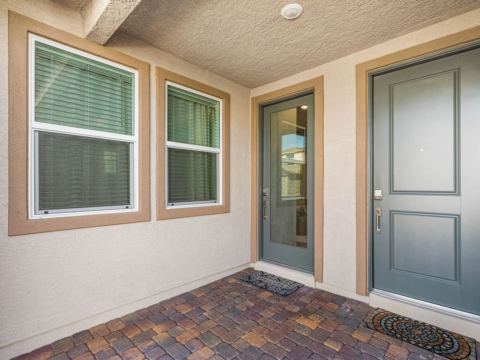 4 bed, 3.5 bath, 3064 sqft, $3,700 — Photo 3
