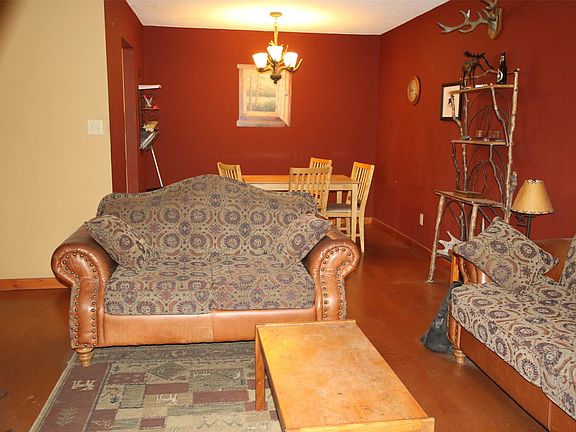 2nd image of 195 Chamberlain Cres #206