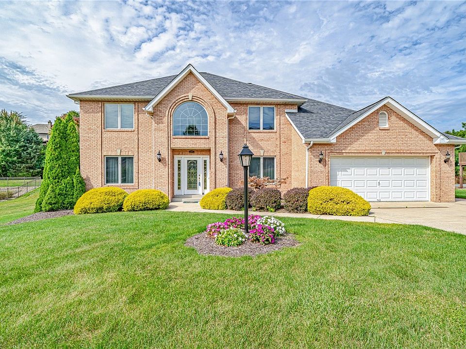 1st image of 612 Rembrandt Cir