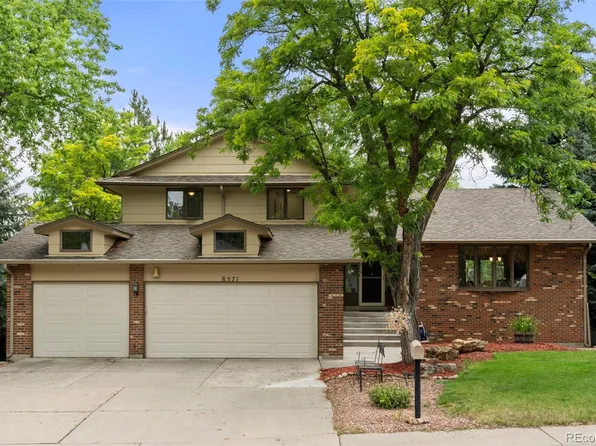 8571 W 71st Circle, Arvada, CO 80004