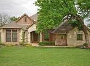 8700 Belcaro Dr, Edmond, OK 73034