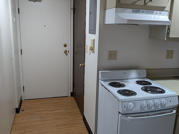 4th image of 2668 Elmwood Ave APT 329