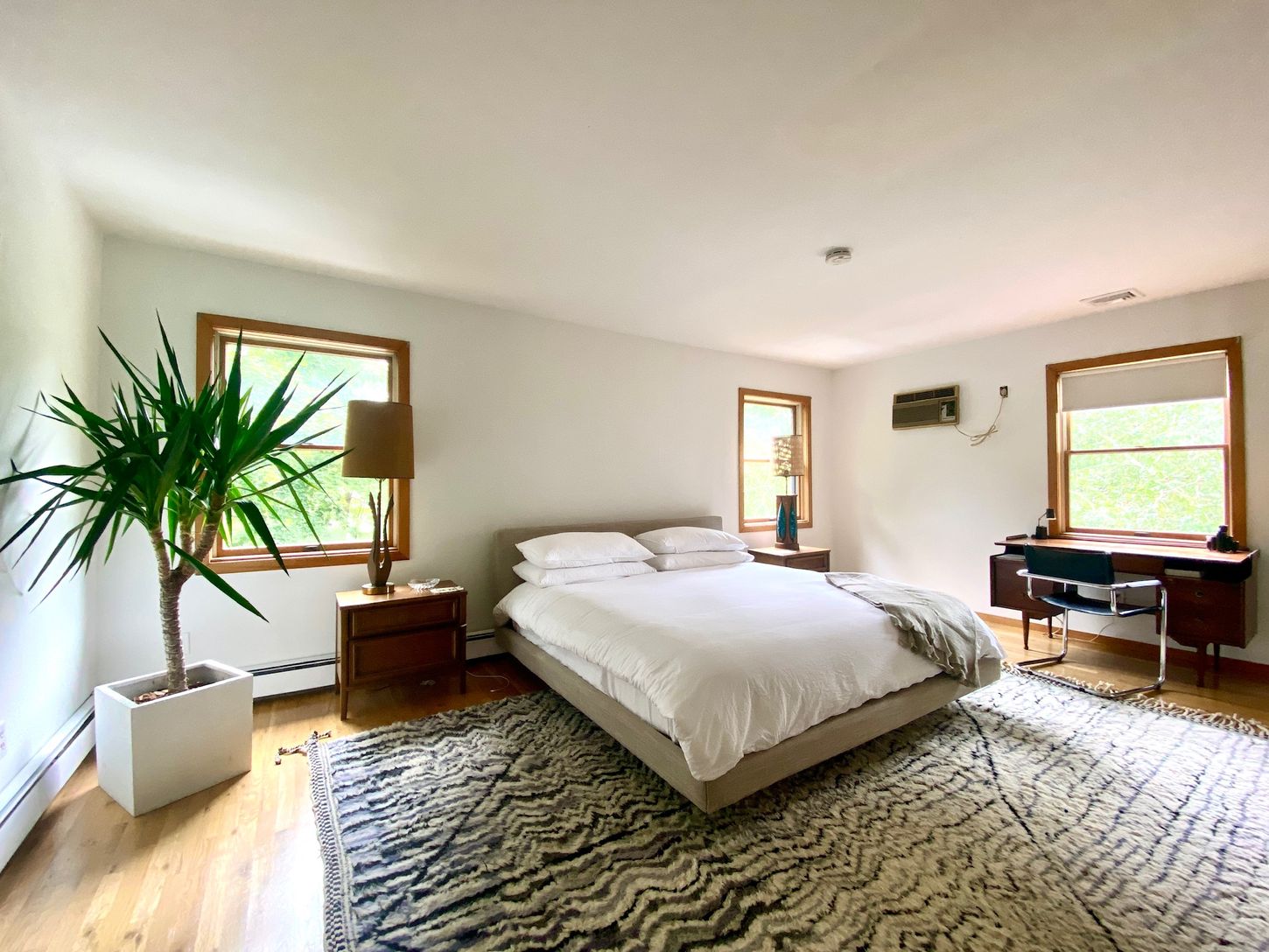 Upstairs Main King Bedroom