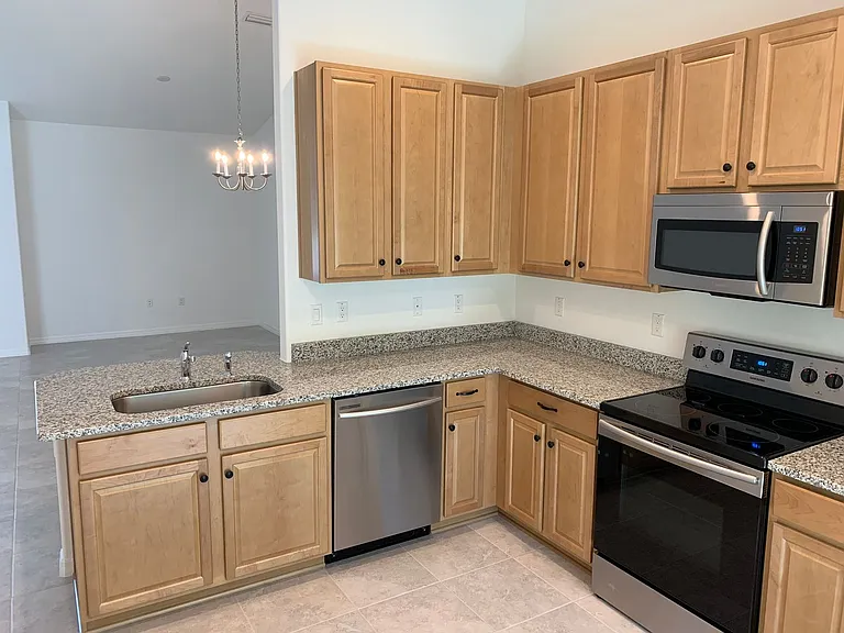 124 Plain View Dr #A/B — Photo 12