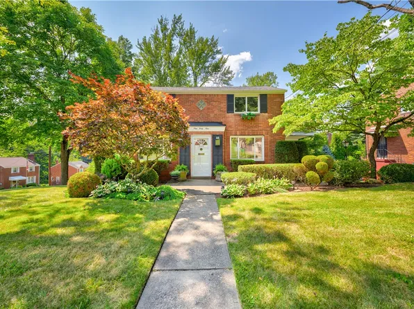 949 Rita Dr, Pittsburgh, PA 15221