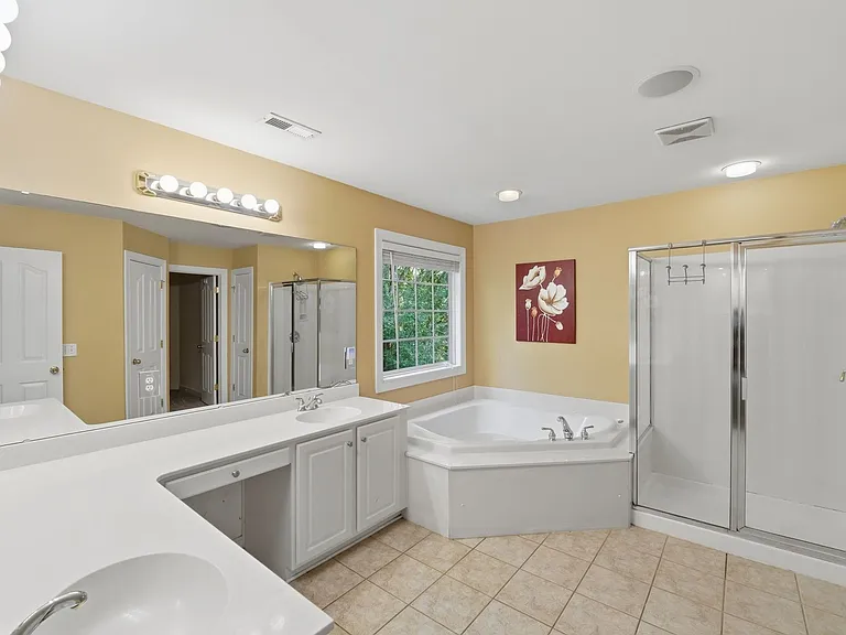 1915 Prima Cornice Ct — Photo 6