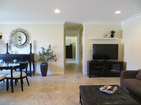 3rd image of 5361 Colony Park Cir