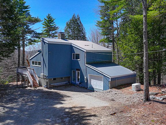 2nd image of 7 Top Hill Road
