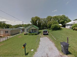 218 Belmont Ave, Mt Carmel, TN 37645
