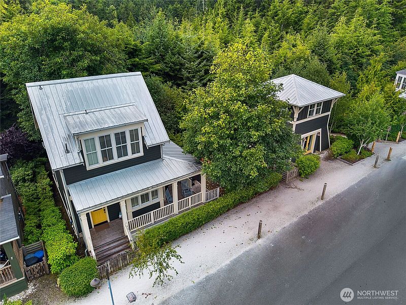 2nd image of 229 Compass Street
