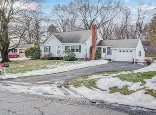 52 Melwood Ave, East Longmeadow, MA 01028