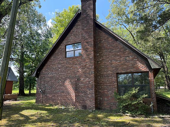 2nd image of 440 County Road 810