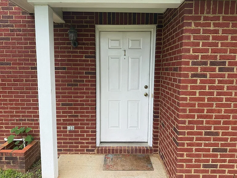 2500 Barnesdale Way — Photo 1