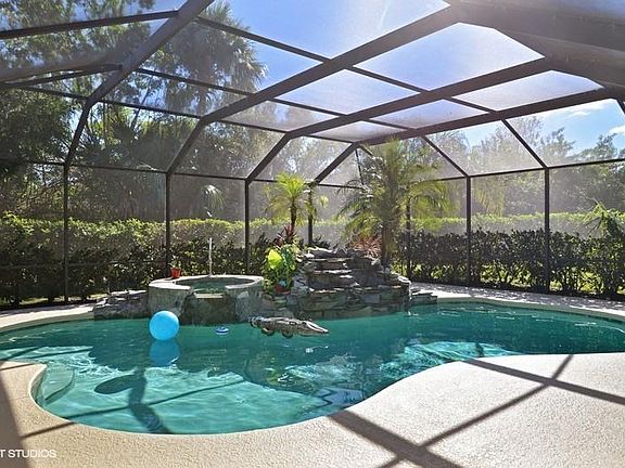 2nd image of 7931 Plantation Lakes Dr