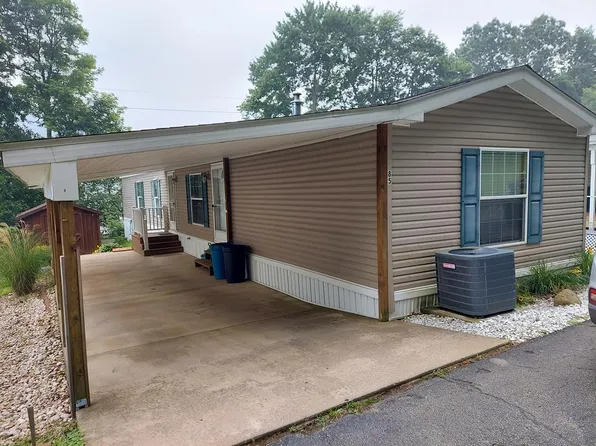674 Grant St, Franklin, PA 16323