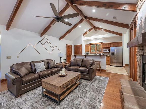 2nd image of 205 Bishop Cap Cir