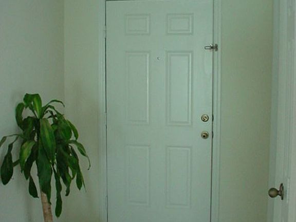 2nd image of 1383 Karok St