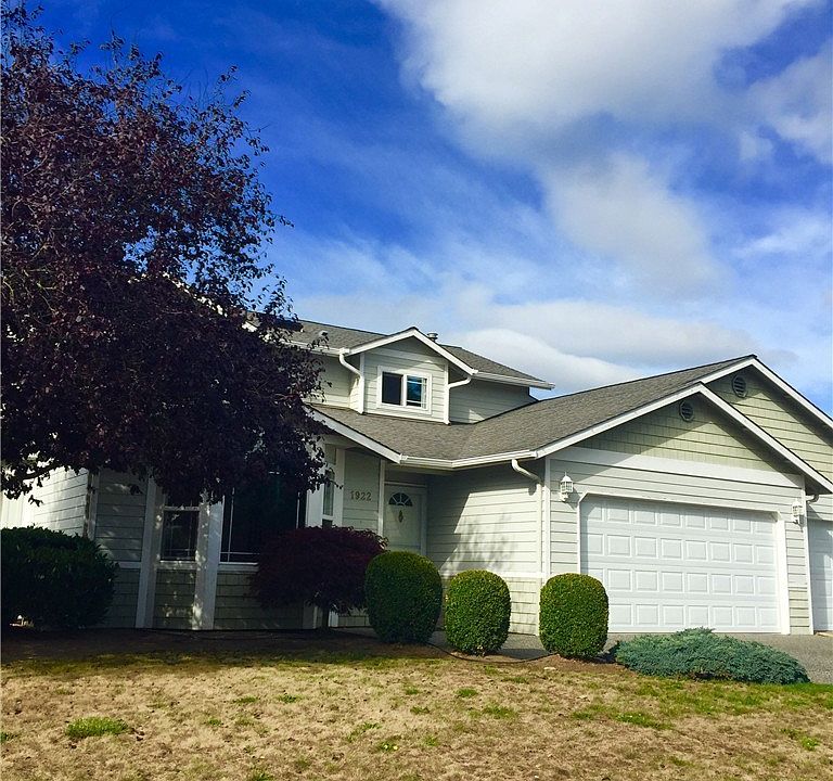 1st image of 1922 SW Robertson Dr